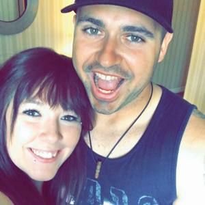 Meet your Posher, Jooee